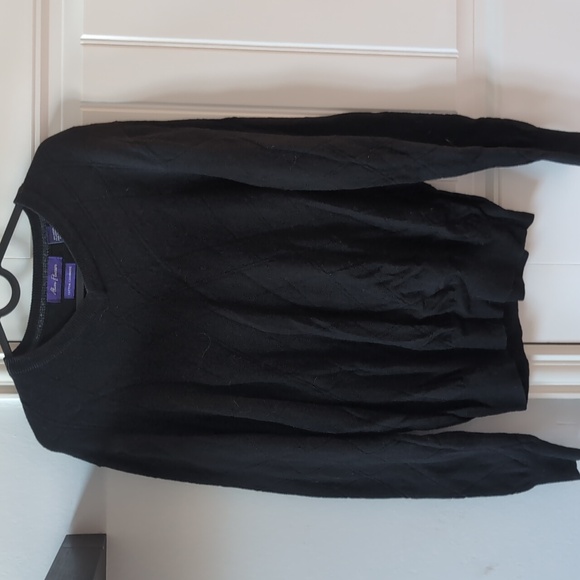 Sweater - Picture 1 of 3